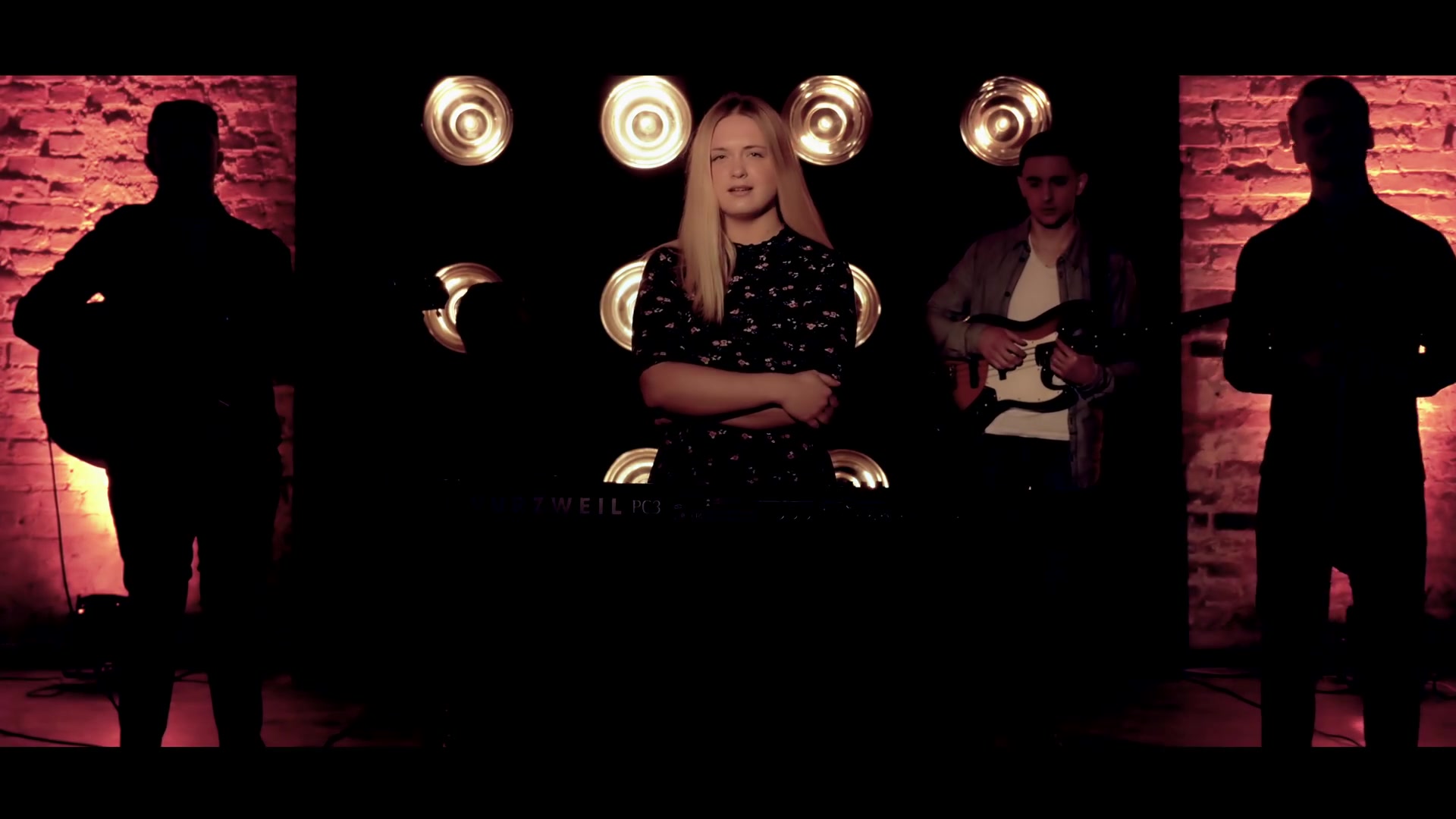 MANNA — В тишині