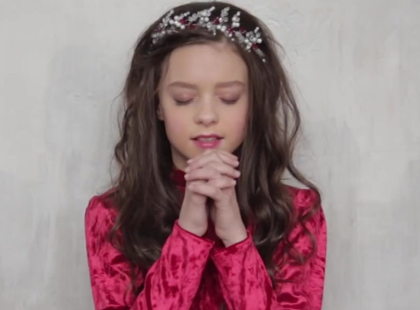 Юля Цуман — Любит Бог